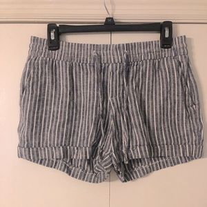 Mid-rise Summer Shorts